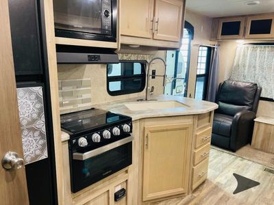 2019 Coachmen RV Catalina Legacy - Photo 11