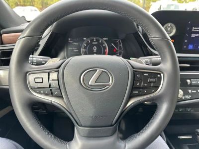 2024 Lexus ES - Photo 20