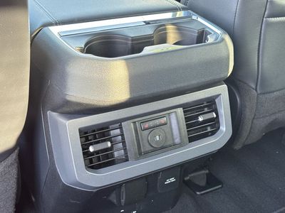 2024 Ford F-250SD Lariat Crew Cab — photo 16 view
