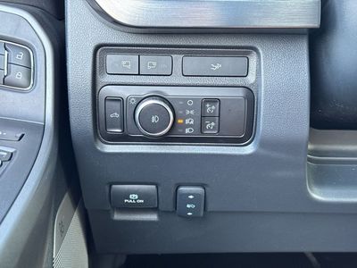 2024 Ford F-250SD Lariat Crew Cab — photo 27 view