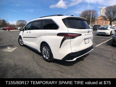 2021 Toyota Sienna XSE - Photo 8