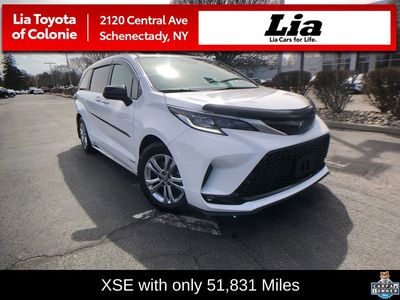 2021 Toyota Sienna XSE - Photo 2