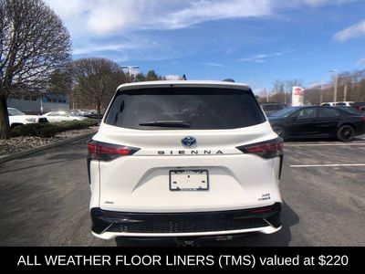 2021 Toyota Sienna XSE - Photo 6
