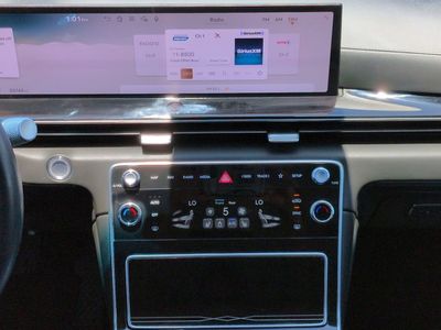 2025 Genesis GV80 - Photo 18