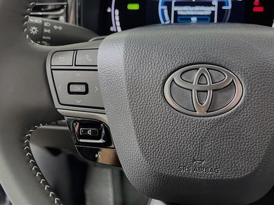2026 Toyota Camry — photo 16 view