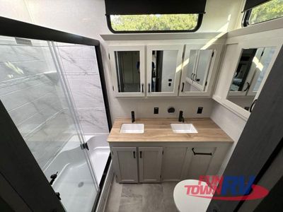 2026 Coachmen RV Chaparral - Photo 35