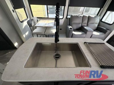 2026 Coachmen RV Chaparral - Photo 21