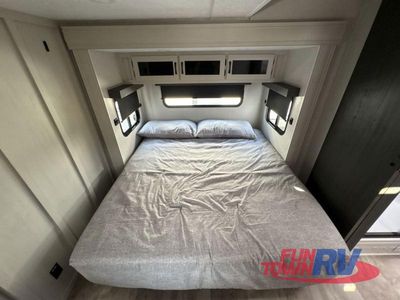 2026 Coachmen RV Chaparral - Photo 40