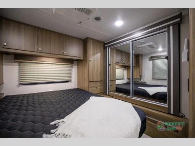 2027 Coachmen RV Freelander — photo 15 view