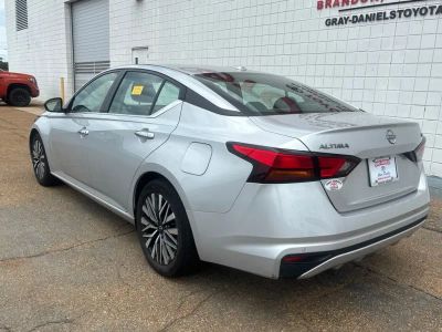 2024 Nissan Altima — photo 7 view