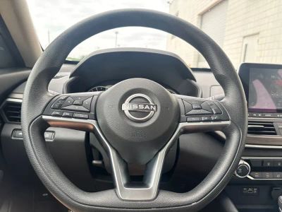 2024 Nissan Altima — photo 21 view