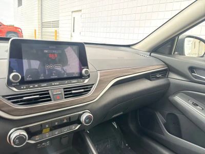 2024 Nissan Altima — photo 17 view
