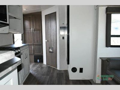 2023 Keystone RV Cougar — photo 28 view