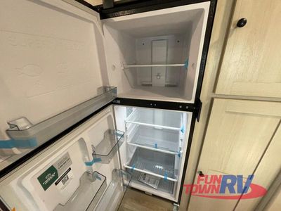 2026 Coachmen RV Apex Ultra-Lite - Photo 18