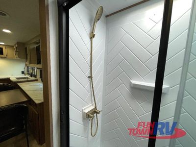 2026 Coachmen RV Apex Ultra-Lite - Photo 25
