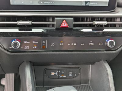 2026 Kia Sportage — photo 23 view