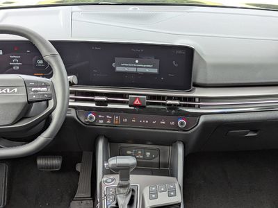 2026 Kia Sportage — photo 13 view