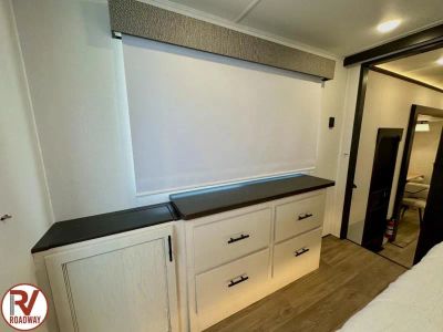 2027 Forest River RV Sabre — photo 33 view