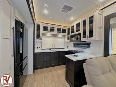 2027 Forest River RV Sabre — photo 16 view