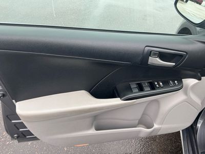2014 Toyota Camry - Photo 15