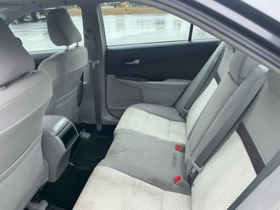 2014 Toyota Camry - Photo 16