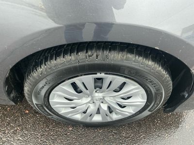 2014 Toyota Camry - Photo 22