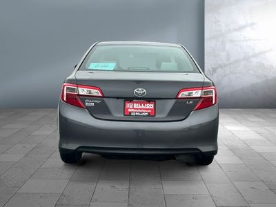 2014 Toyota Camry - Photo 5