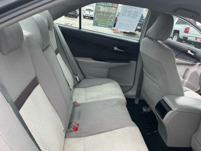 2014 Toyota Camry - Photo 18