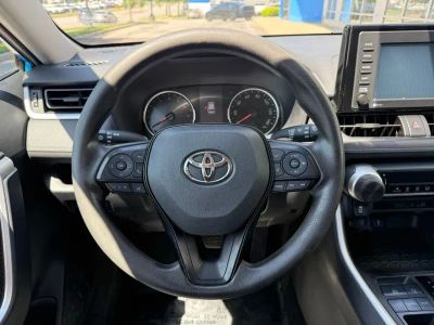 2020 Toyota RAV4 - Photo 18