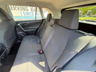 2020 Toyota RAV4 - Photo 29