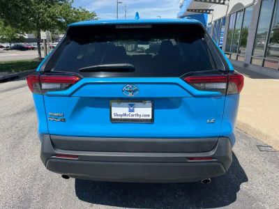 2020 Toyota RAV4 - Photo 12