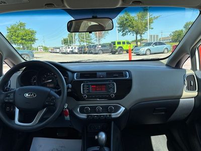 2016 Kia Rio - Photo 2