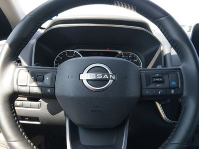 2025 Nissan Rogue — photo 12 view