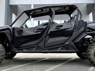 2026 Can-Am Commander MAX XT 700 - Photo 3