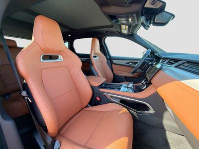 2026 Jaguar F-PACE - Photo 16