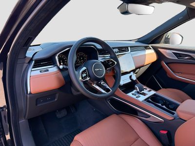 2026 Jaguar F-PACE - Photo 26