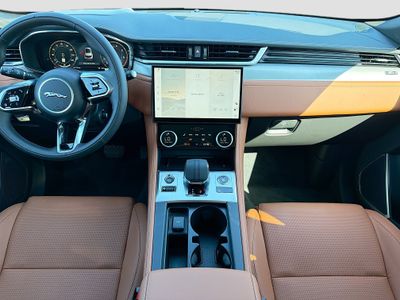 2026 Jaguar F-PACE - Photo 20