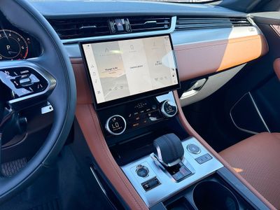 2026 Jaguar F-PACE - Photo 28