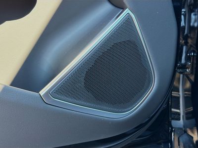 2026 Jaguar F-PACE - Photo 24