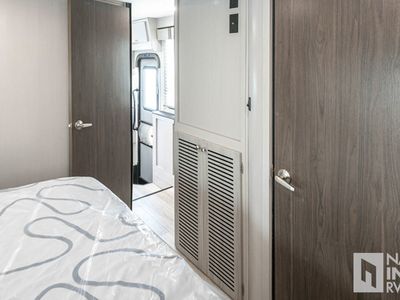 2025 Coachmen Freelander - Photo 13