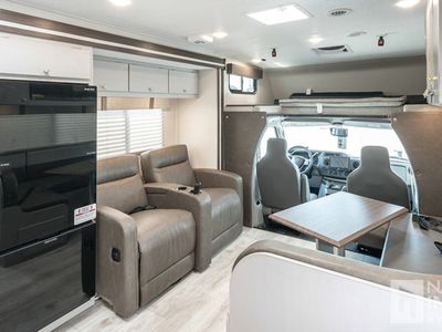 2025 Coachmen Freelander - Photo 15