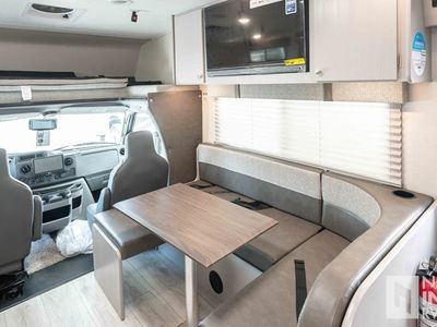 2025 Coachmen Freelander - Photo 17