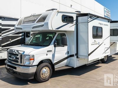 2025 Coachmen Freelander - Photo 4