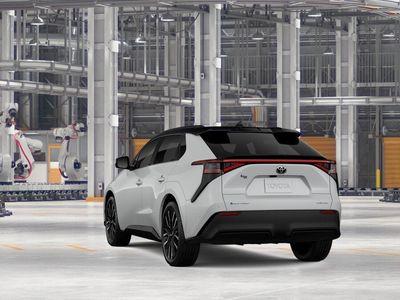 2026 Toyota bZ - Photo 7