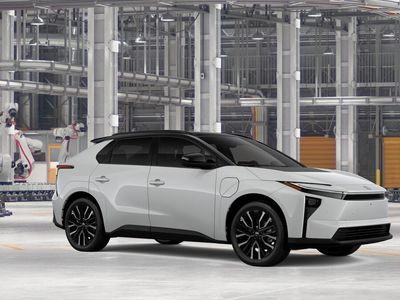 2026 Toyota bZ - Photo 14