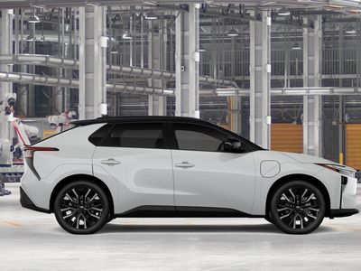 2026 Toyota bZ - Photo 12