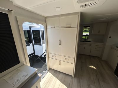 2026 Brinkley MODEL I - Photo 9