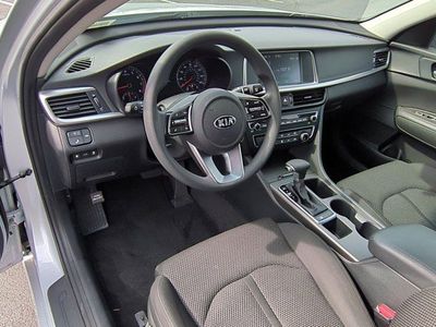 2020 Kia Optima - Photo 9