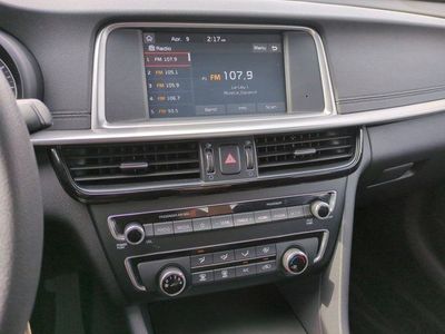 2020 Kia Optima - Photo 11