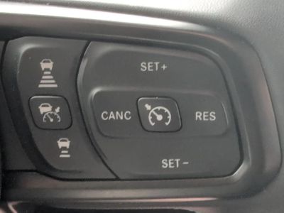 2024 Jeep Wrangler — photo 18 view